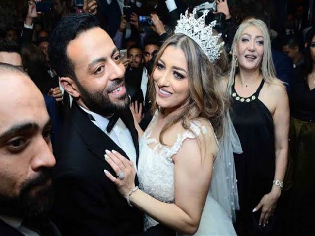 سمر أبو شقة الزوجة السابقة لـ تامر عاشور تحسم جدل مصير ابنتهما 